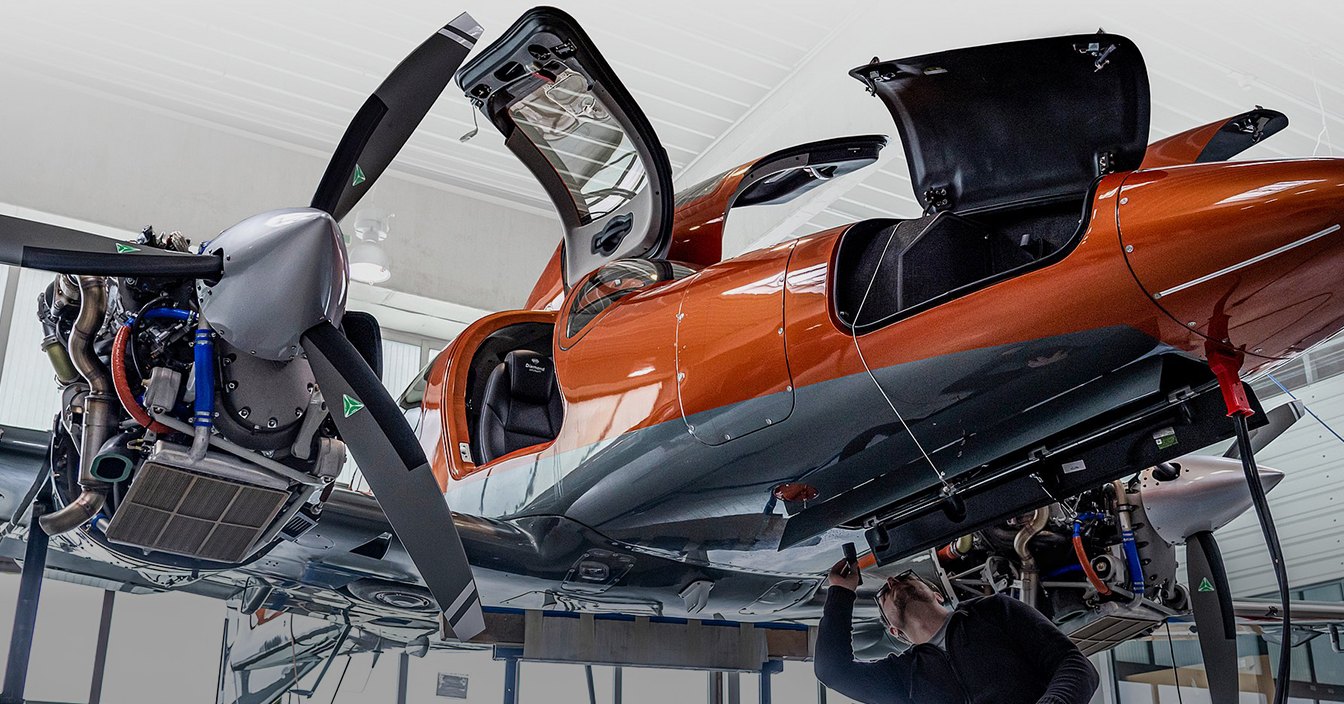 Diamond Factory Maintenance - Diamond Aircraft Industries