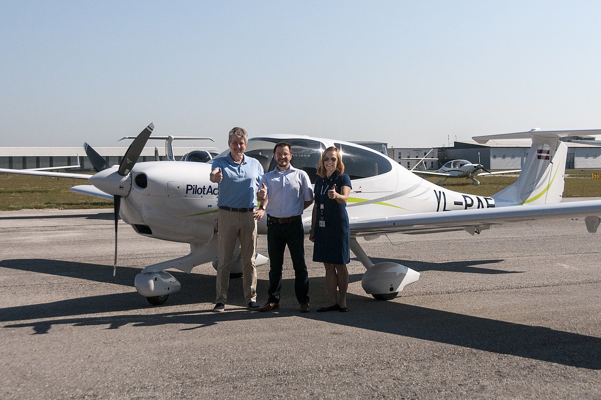 airBaltic Training receives Diamond Aircraft fleet and orders more ...