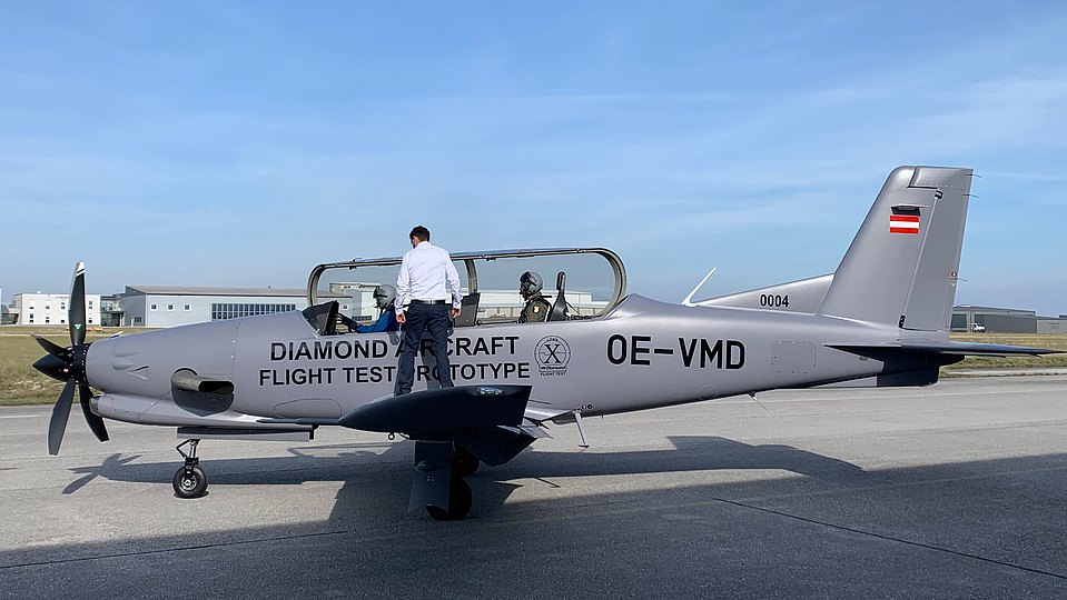 Belgian Defence trials DART Basic Trainer Diamond Aircraft Industries