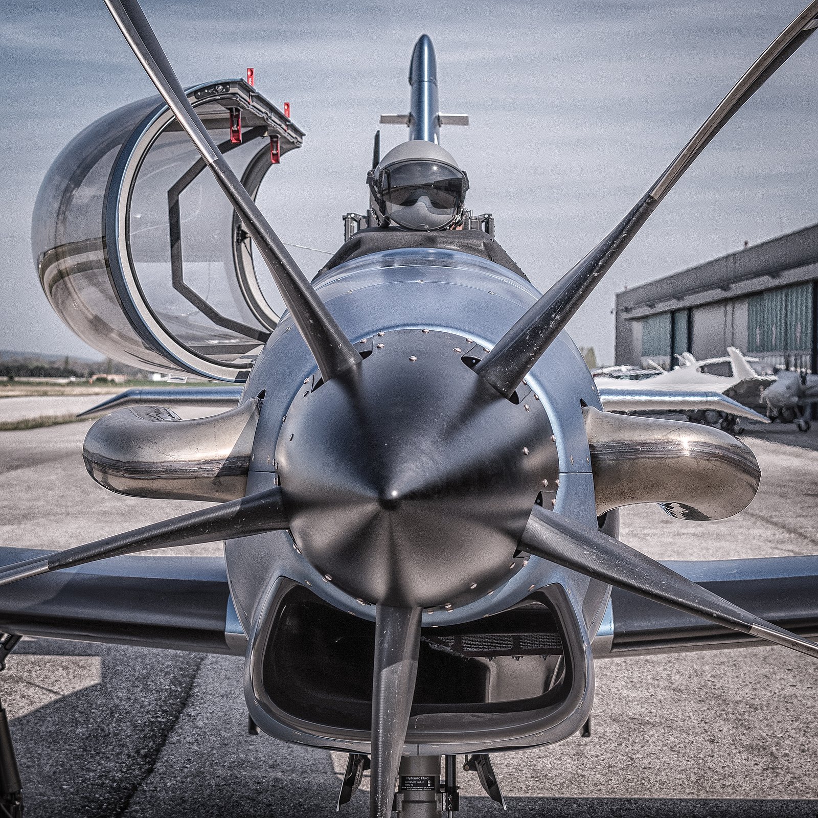 DART Aerobatic Turboprop Trainer Diamond Aircraft Industries