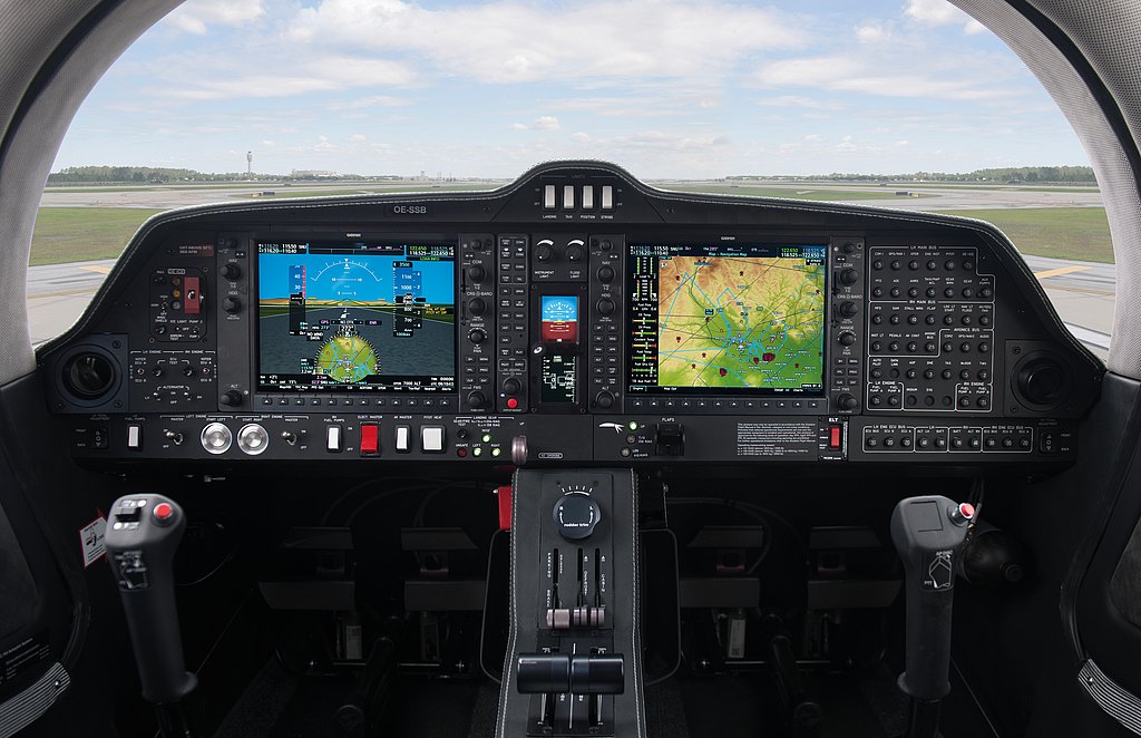 GARMIN G1000 avionics in Diamond aircraft cockpit.